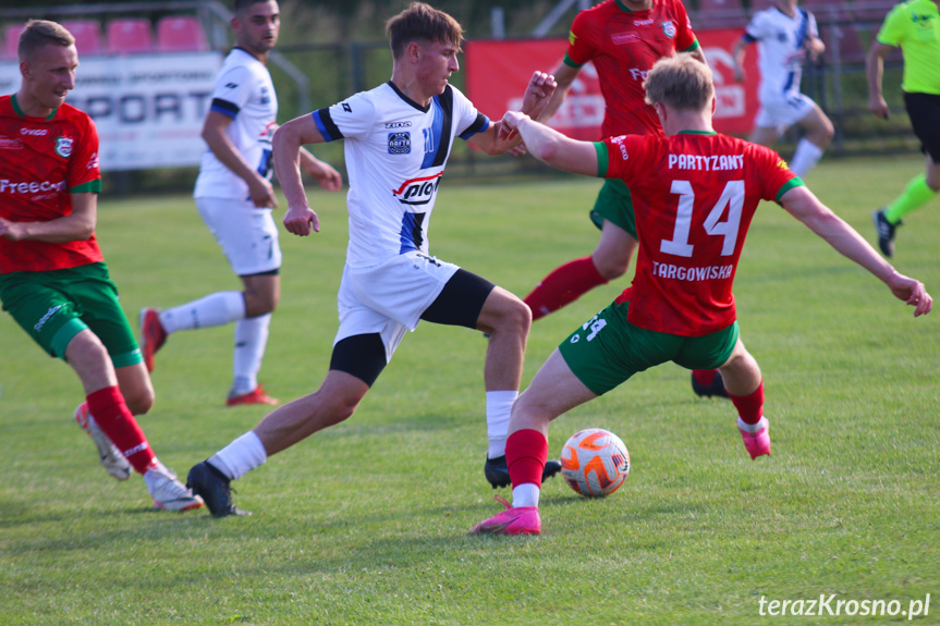 Partyzant MAL-BUD 1 Targowiska - Nafta Splast Jedlicze 1-1