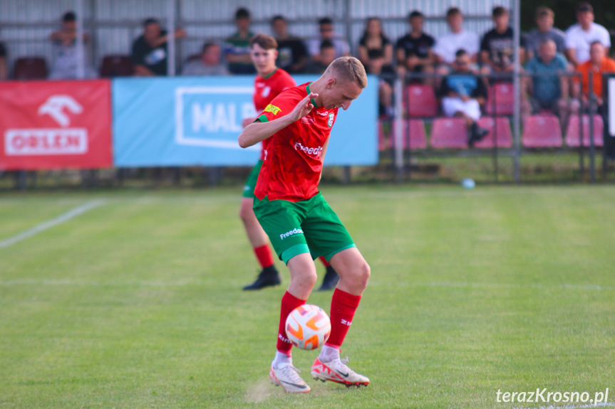 Partyzant MAL-BUD 1 Targowiska - Nafta Splast Jedlicze 1-1