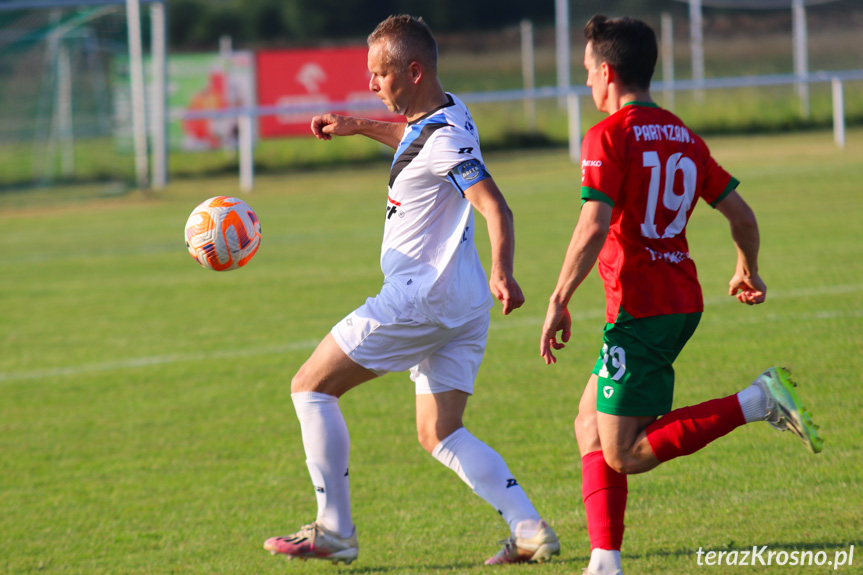 Partyzant MAL-BUD 1 Targowiska - Nafta Splast Jedlicze 1-1