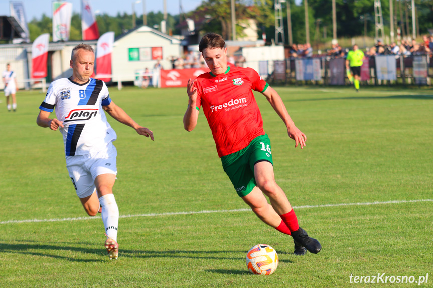 Partyzant MAL-BUD 1 Targowiska - Nafta Splast Jedlicze 1-1