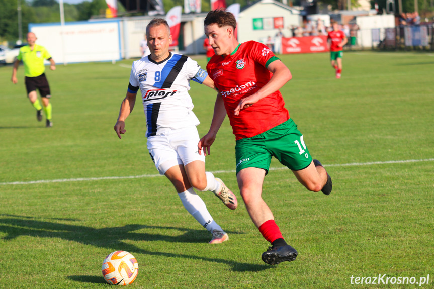 Partyzant MAL-BUD 1 Targowiska - Nafta Splast Jedlicze 1-1