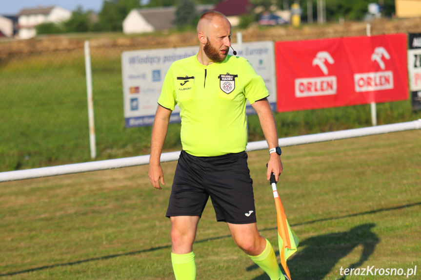 Partyzant MAL-BUD 1 Targowiska - Nafta Splast Jedlicze 1-1