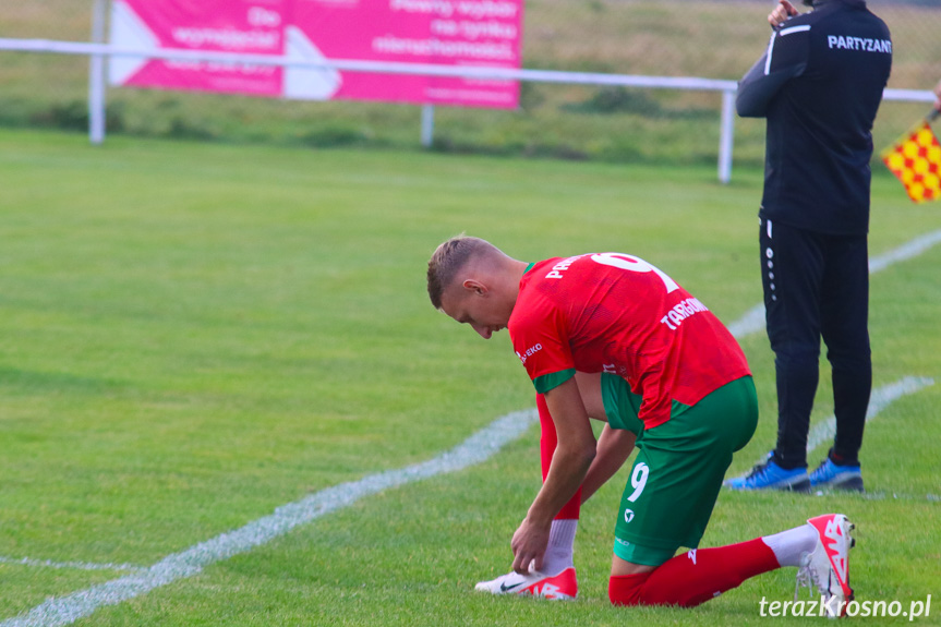 Partyzant MAL-BUD 1 Targowiska - Przełom Besko 4-0