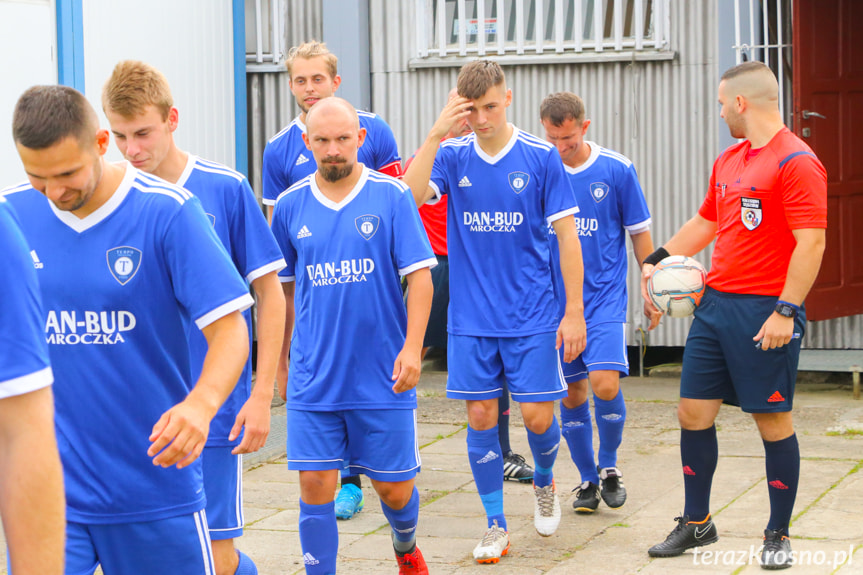 Partyzant MAL-BUD 1 Targowiska - Tempo Nienaszów 2:0