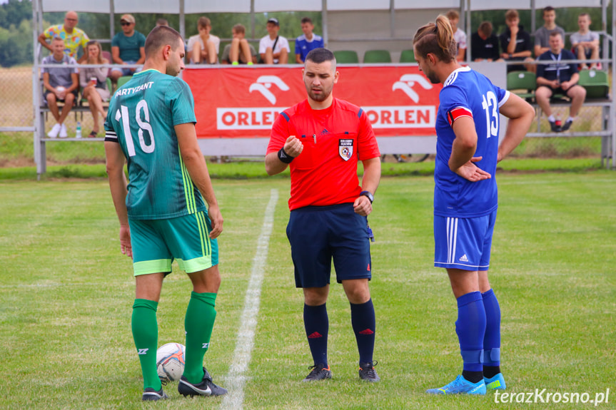 Partyzant MAL-BUD 1 Targowiska - Tempo Nienaszów 2:0