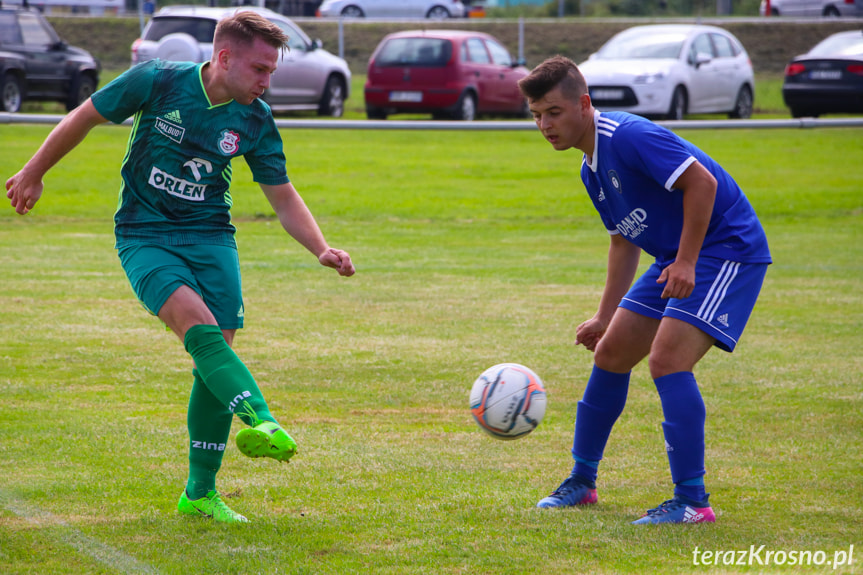 Partyzant MAL-BUD 1 Targowiska - Tempo Nienaszów 2:0