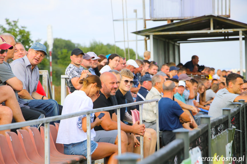 Partyzant MAL-BUD 1 Targowiska - Tempo Nienaszów 2:0