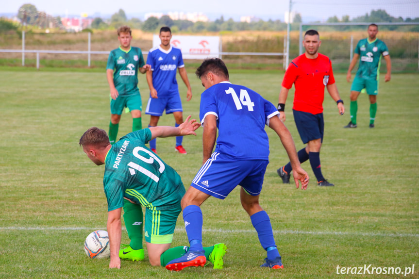 Partyzant MAL-BUD 1 Targowiska - Tempo Nienaszów 2:0