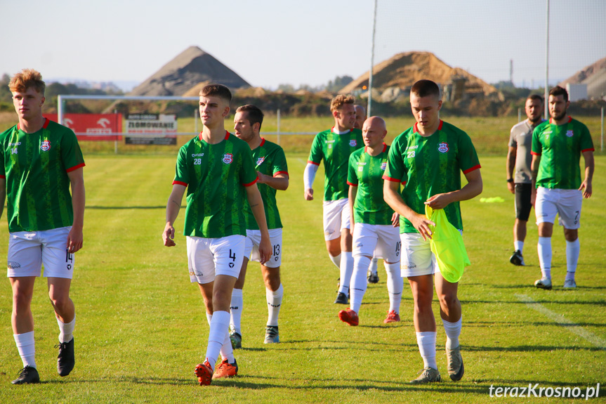 Partyzant MAL-BUD 1 Targowiska - Tempo Nienaszów 3-0 