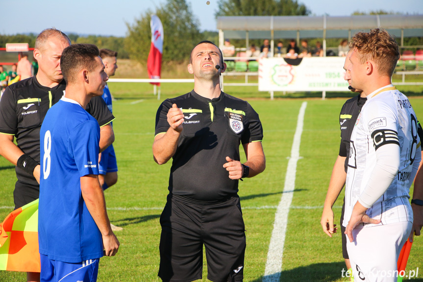 Partyzant MAL-BUD 1 Targowiska - Tempo Nienaszów 3-0 