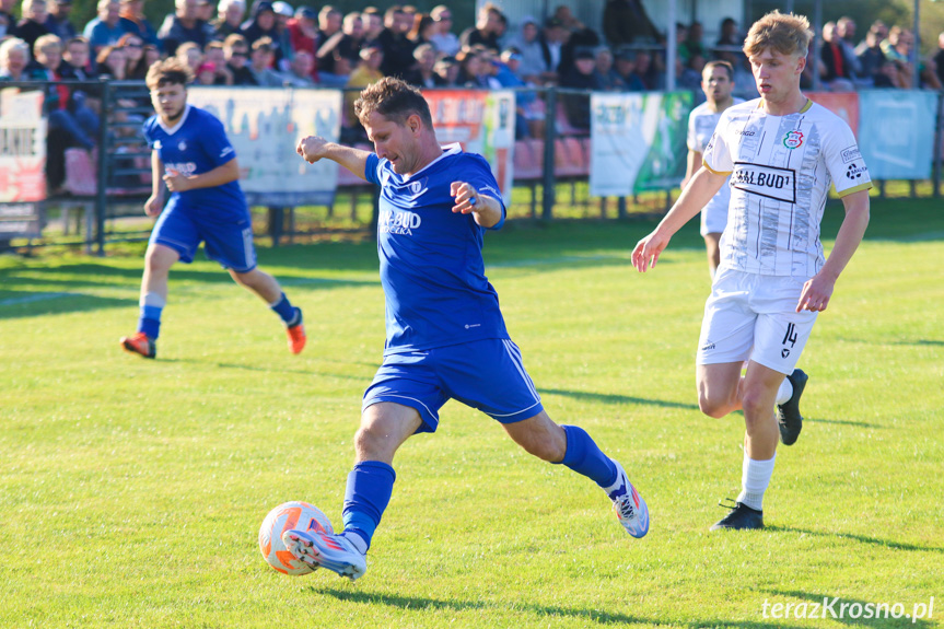 Partyzant MAL-BUD 1 Targowiska - Tempo Nienaszów 3-0 