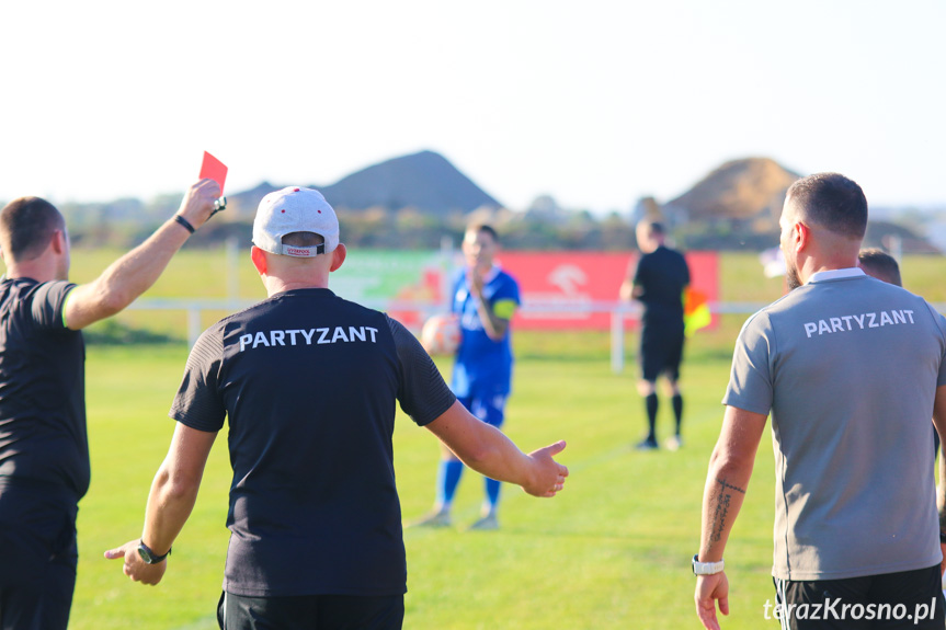 Partyzant MAL-BUD 1 Targowiska - Tempo Nienaszów 3-0 