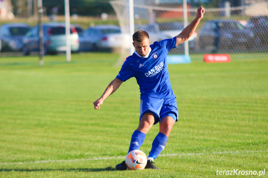 Partyzant MAL-BUD 1 Targowiska - Tempo Nienaszów 3-0 