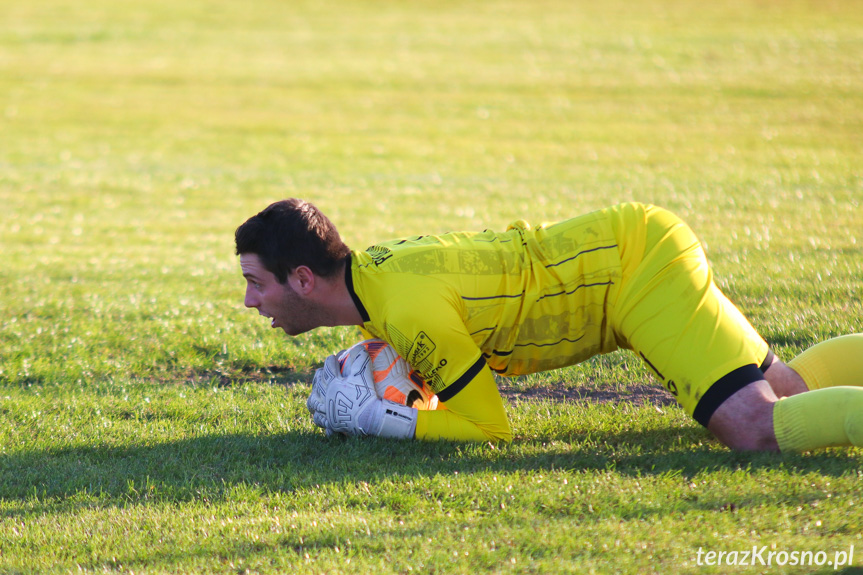 Partyzant MAL-BUD 1 Targowiska - Tempo Nienaszów 3-0 