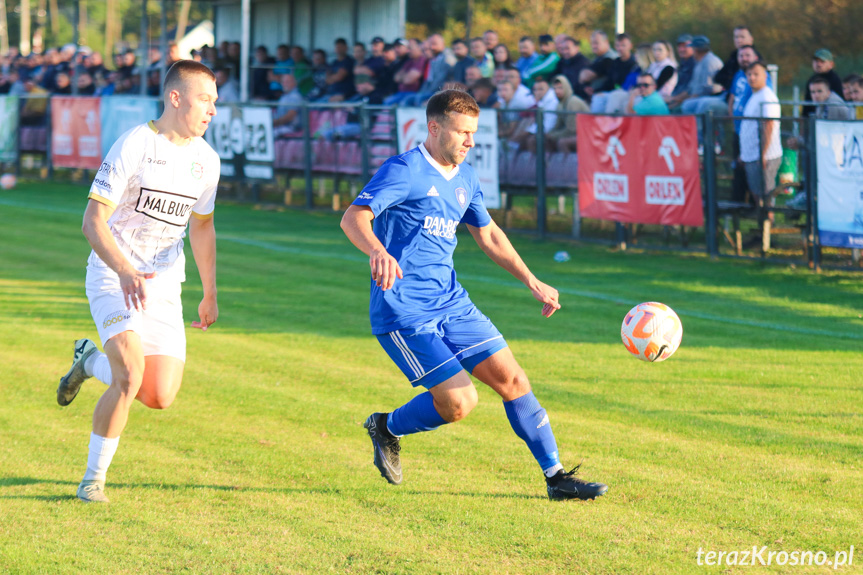 Partyzant MAL-BUD 1 Targowiska - Tempo Nienaszów 3-0 