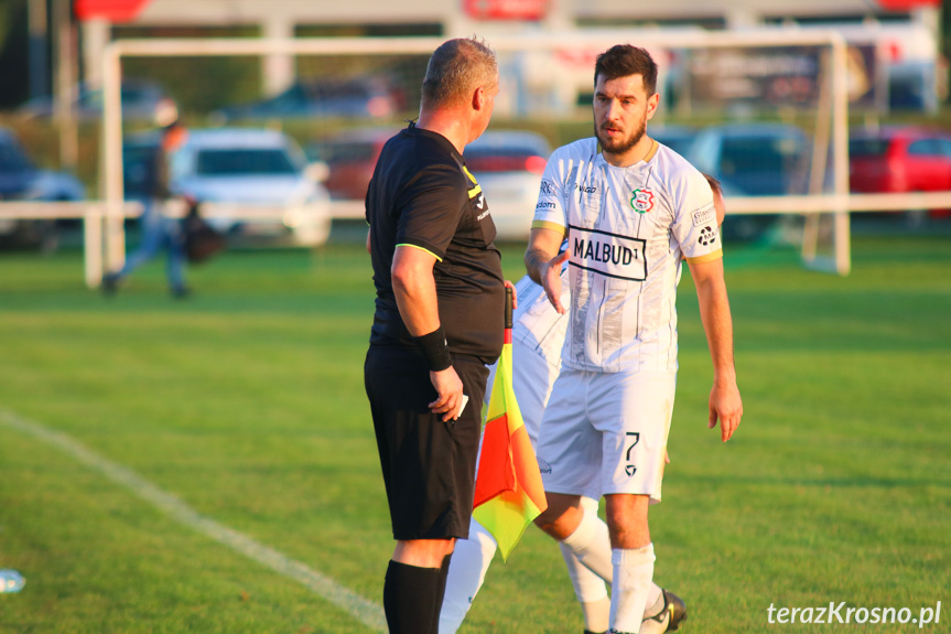 Partyzant MAL-BUD 1 Targowiska - Tempo Nienaszów 3-0 