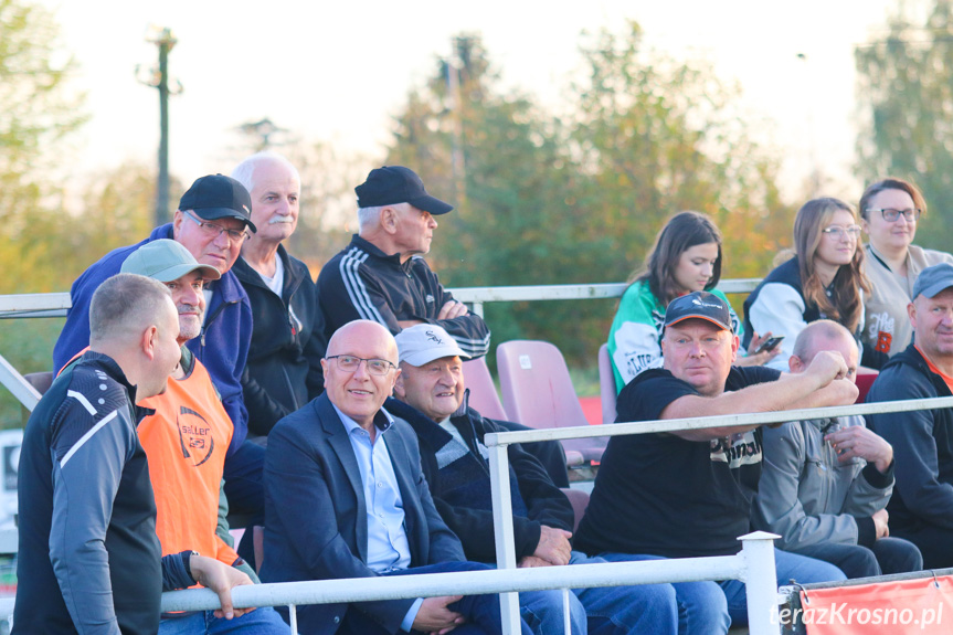 Partyzant MAL-BUD 1 Targowiska - Tempo Nienaszów 3-0 