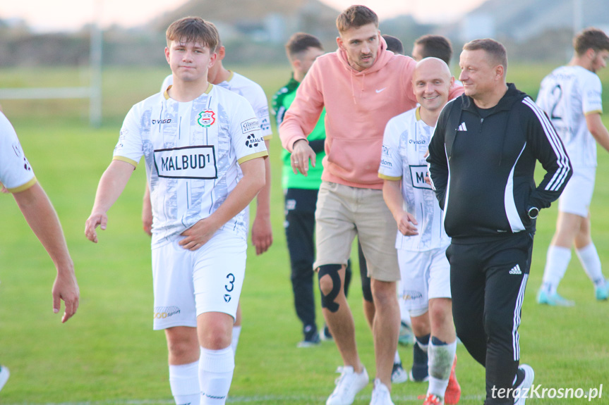 Partyzant MAL-BUD 1 Targowiska - Tempo Nienaszów 3-0 