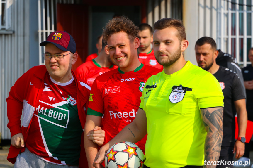 Partyzant MAL-BUD 1 Targowiska - Zamczysko Mrukowa 3-0