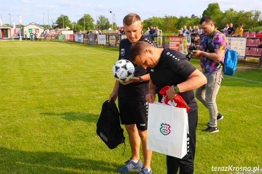 Partyzant MAL-BUD 1 Targowiska - Zamczysko Mrukowa 3-0