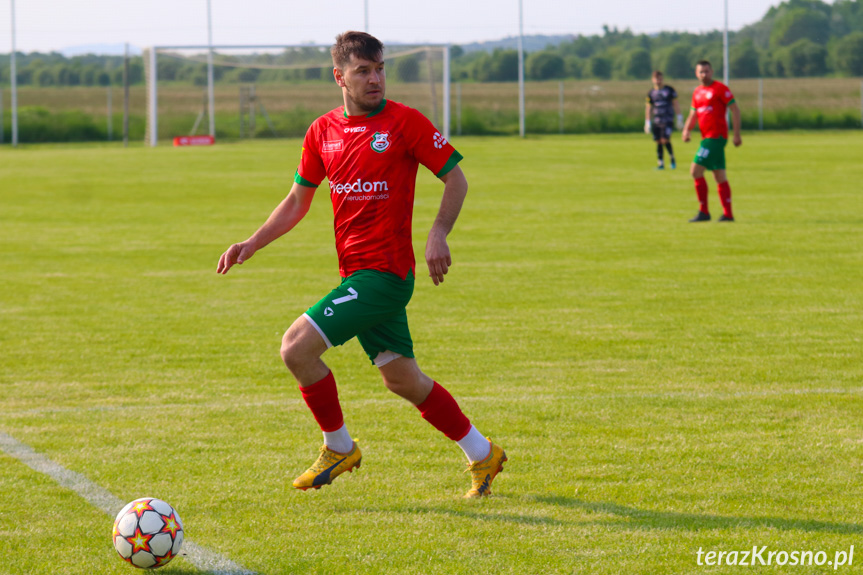 Partyzant MAL-BUD 1 Targowiska - Zamczysko Mrukowa 3-0