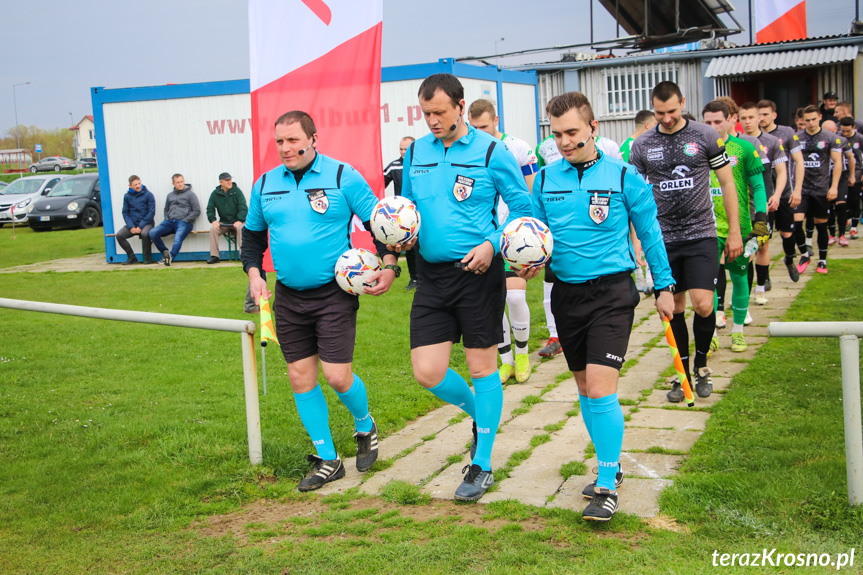 Partyzant MAL-BUD 1 Targowiska - Zamczysko Mrukowa 3:0