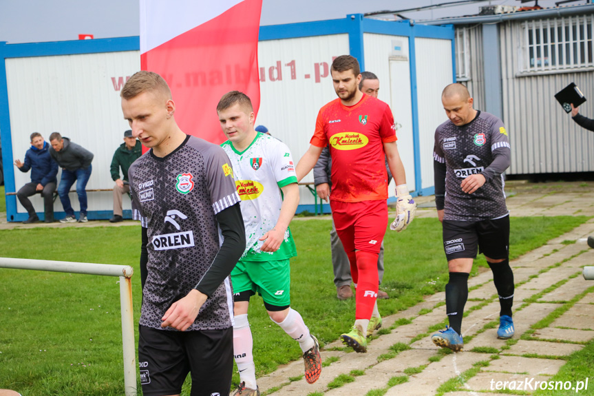 Partyzant MAL-BUD 1 Targowiska - Zamczysko Mrukowa 3:0