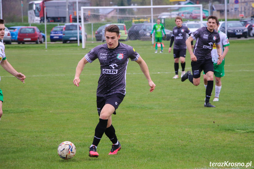 Partyzant MAL-BUD 1 Targowiska - Zamczysko Mrukowa 3:0