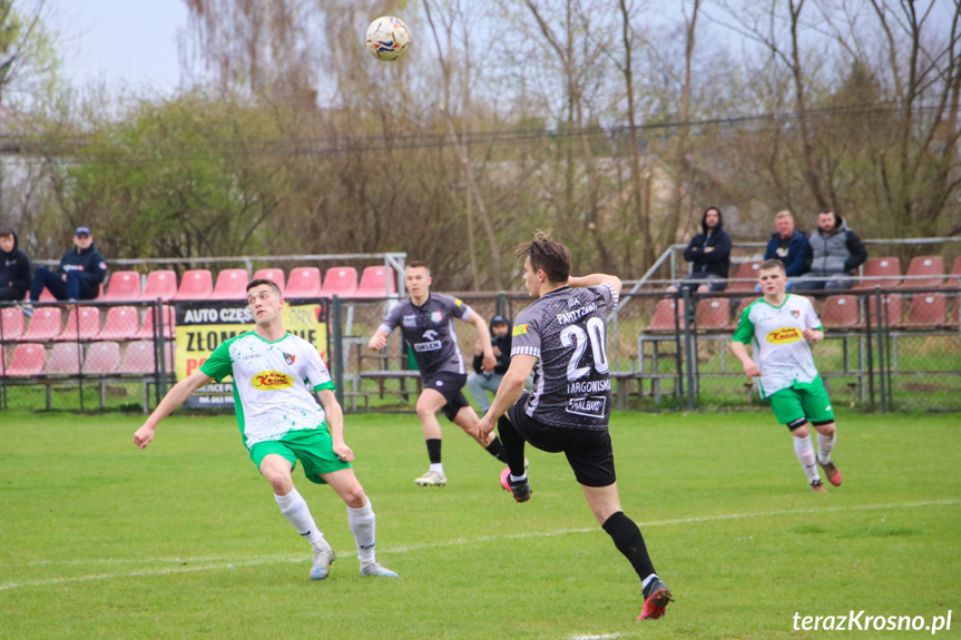 Partyzant MAL-BUD 1 Targowiska - Zamczysko Mrukowa 3:0