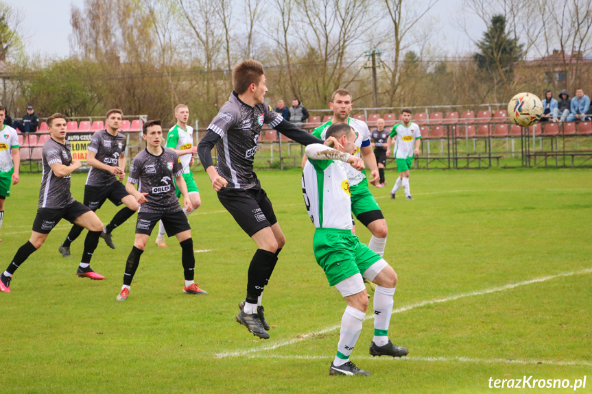 Partyzant MAL-BUD 1 Targowiska - Zamczysko Mrukowa 3:0