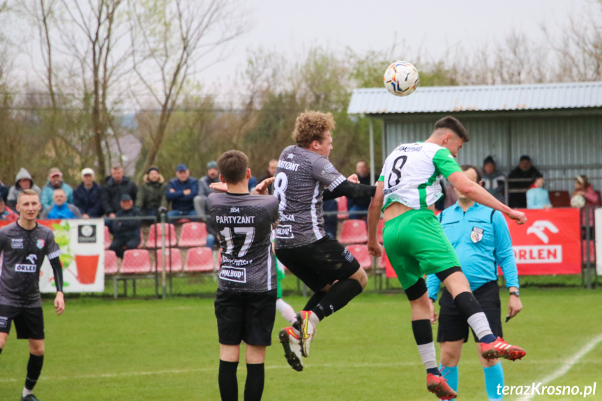 Partyzant MAL-BUD 1 Targowiska - Zamczysko Mrukowa 3:0