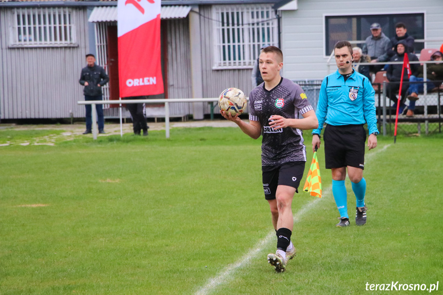 Partyzant MAL-BUD 1 Targowiska - Zamczysko Mrukowa 3:0