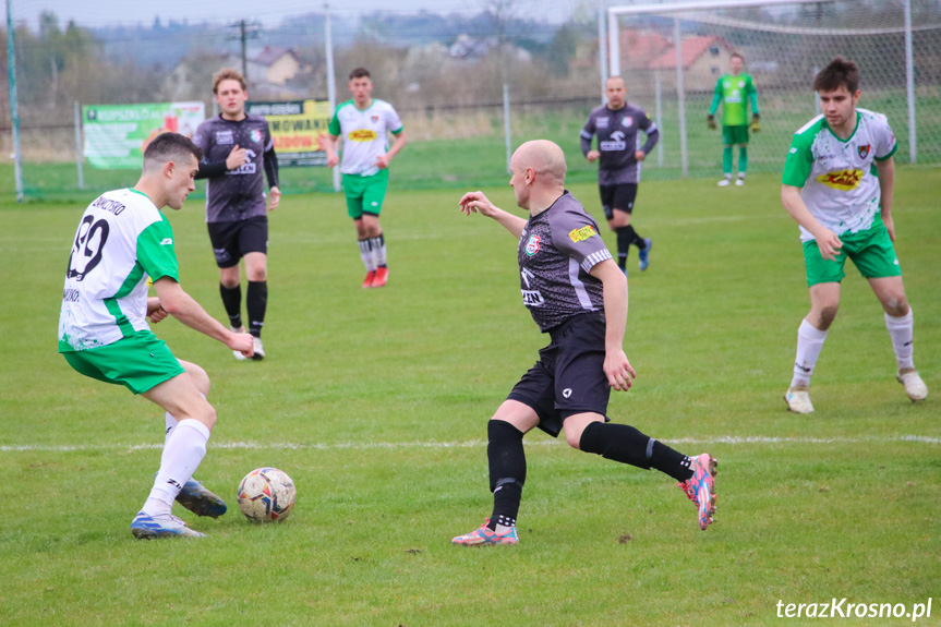 Partyzant MAL-BUD 1 Targowiska - Zamczysko Mrukowa 3:0