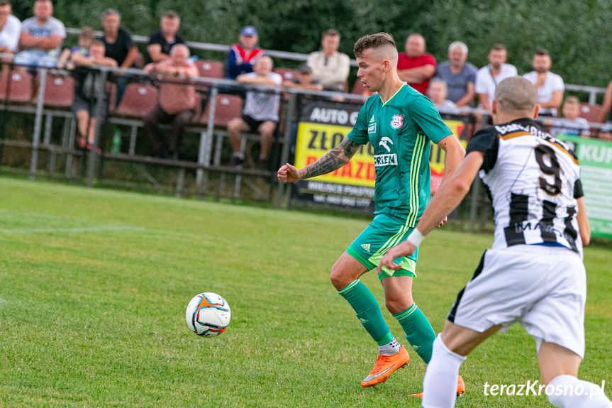 Partyzant Targowiska - Czarni 1910 Jasło 0:1