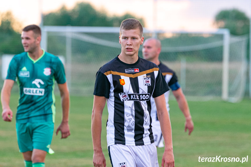 Partyzant Targowiska - Czarni 1910 Jasło 0:1