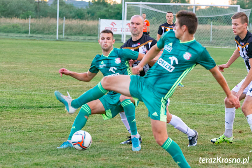 Partyzant Targowiska - Czarni 1910 Jasło 0:1