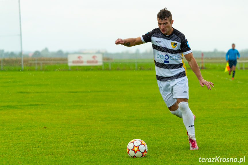 Partyzant Targowiska - Przełom Besko 1:3