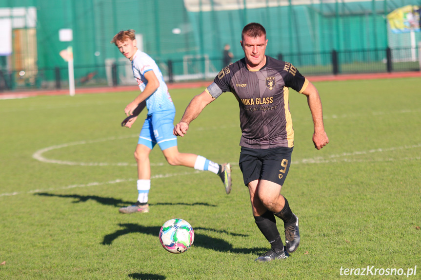 Pasja Krosno - Beniaminek Krosno 2-1