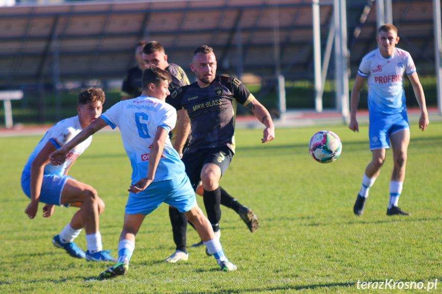 Pasja Krosno - Beniaminek Krosno 2-1