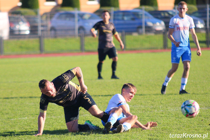 Pasja Krosno - Beniaminek Krosno 2-1