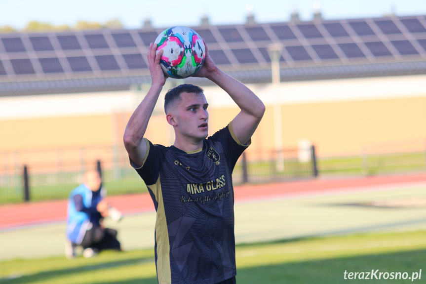 Pasja Krosno - Beniaminek Krosno 2-1