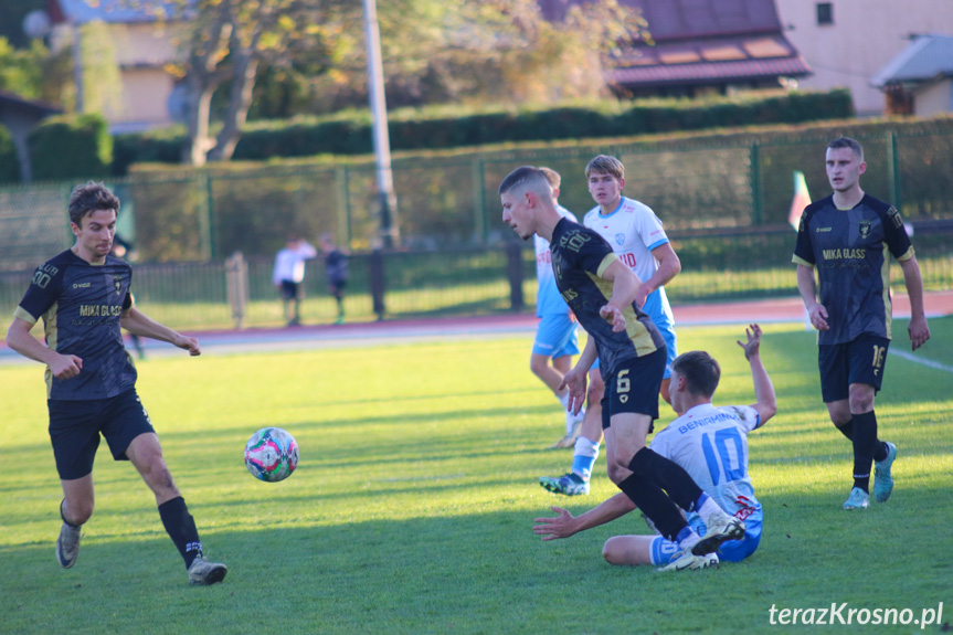 Pasja Krosno - Beniaminek Krosno 2-1