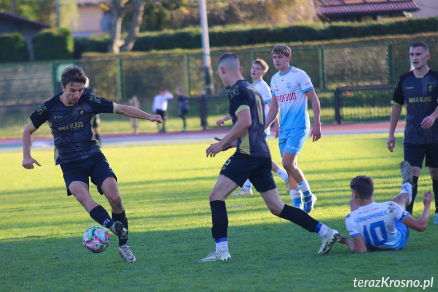 Pasja Krosno - Beniaminek Krosno 2-1