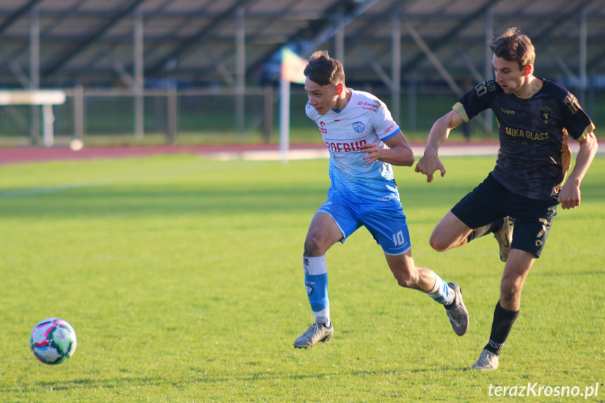 Pasja Krosno - Beniaminek Krosno 2-1