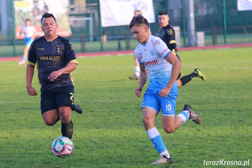 Pasja Krosno - Beniaminek Krosno 2-1