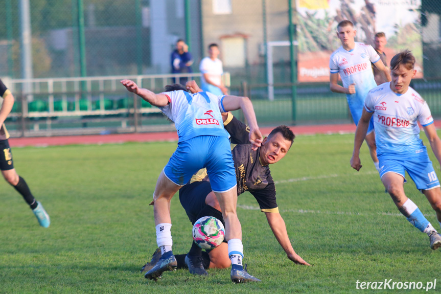 Pasja Krosno - Beniaminek Krosno 2-1