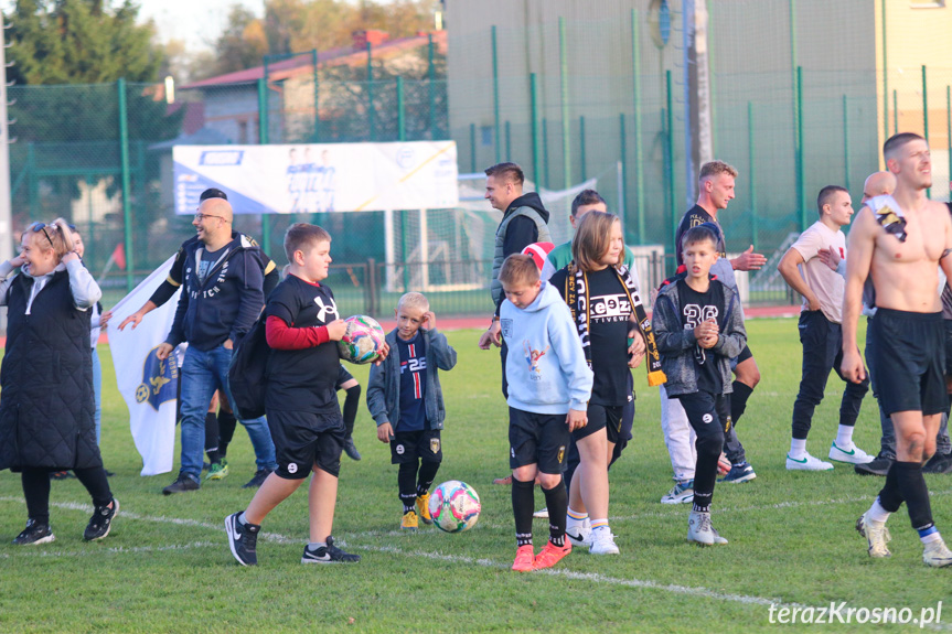 Pasja Krosno - Beniaminek Krosno 2-1