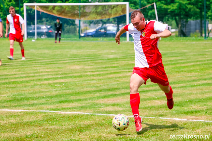 Piastovia Miejsce Piastowe - LKS Głowienka 0:1