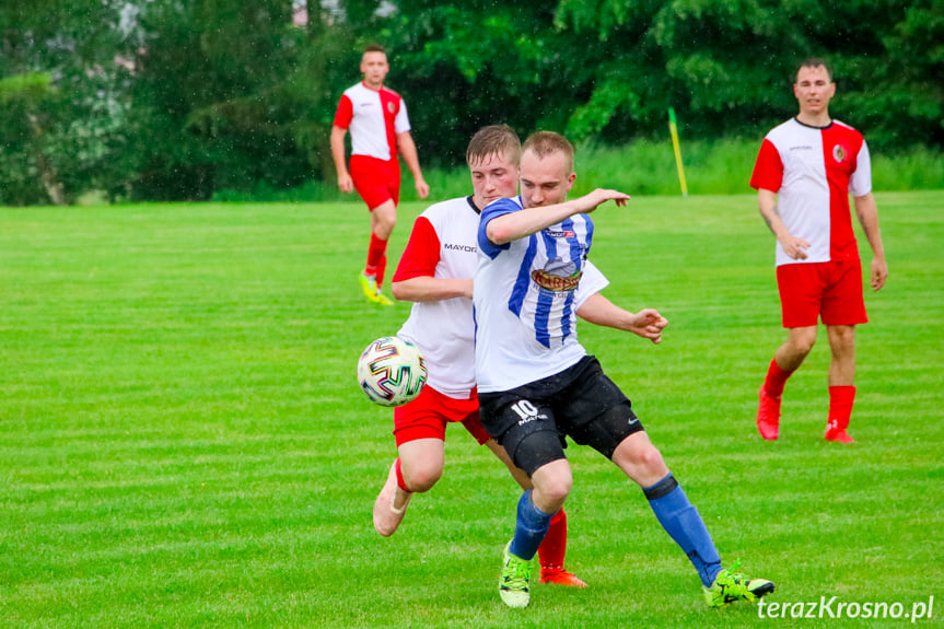 Piastovia Miejsce Piastowe - LKS Głowienka 0:1