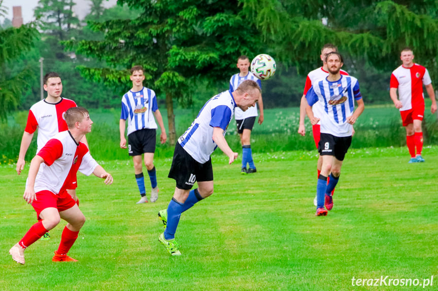 Piastovia Miejsce Piastowe - LKS Głowienka 0:1